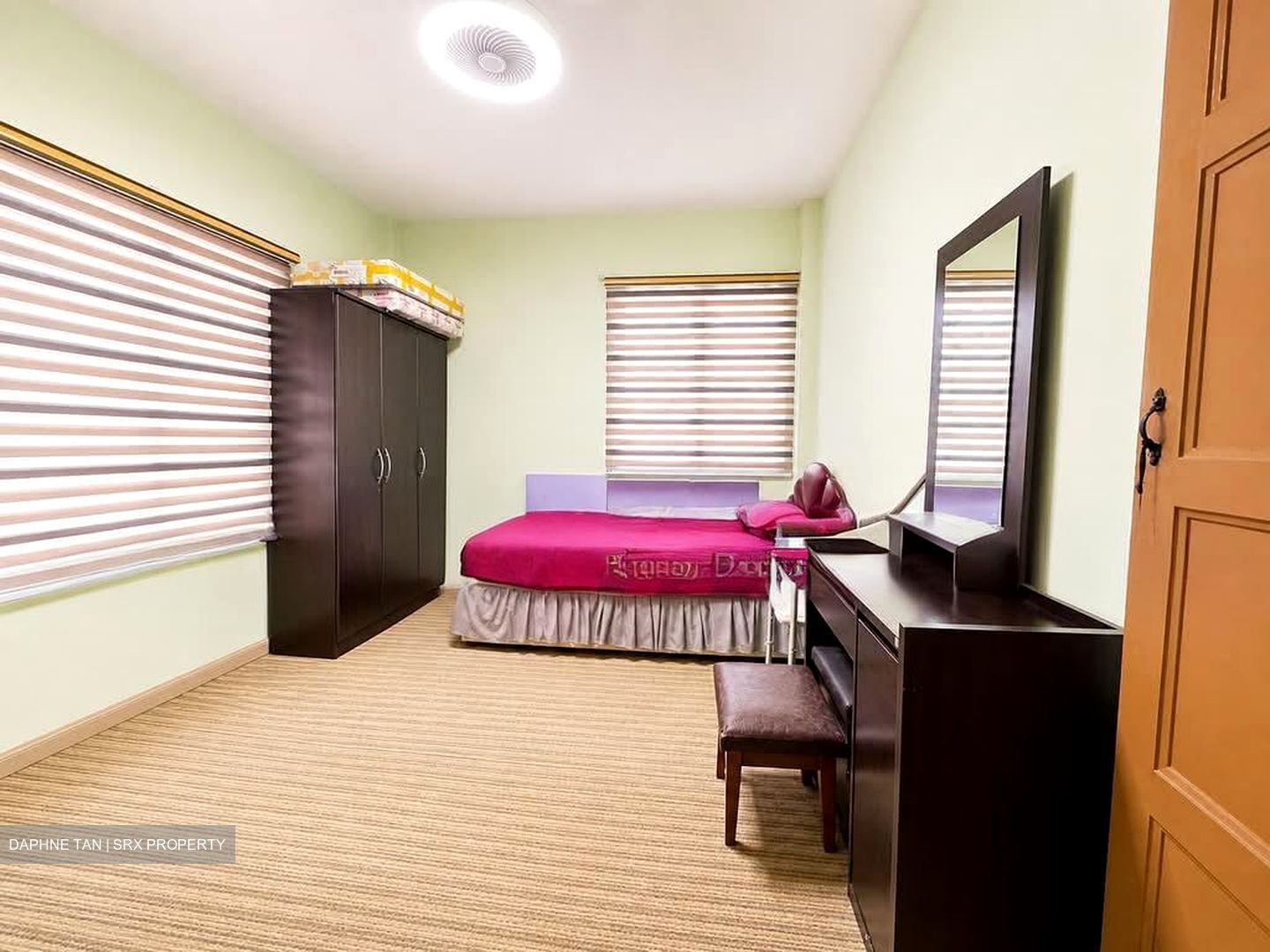 Sennett Estate (D13), Terrace #553575151